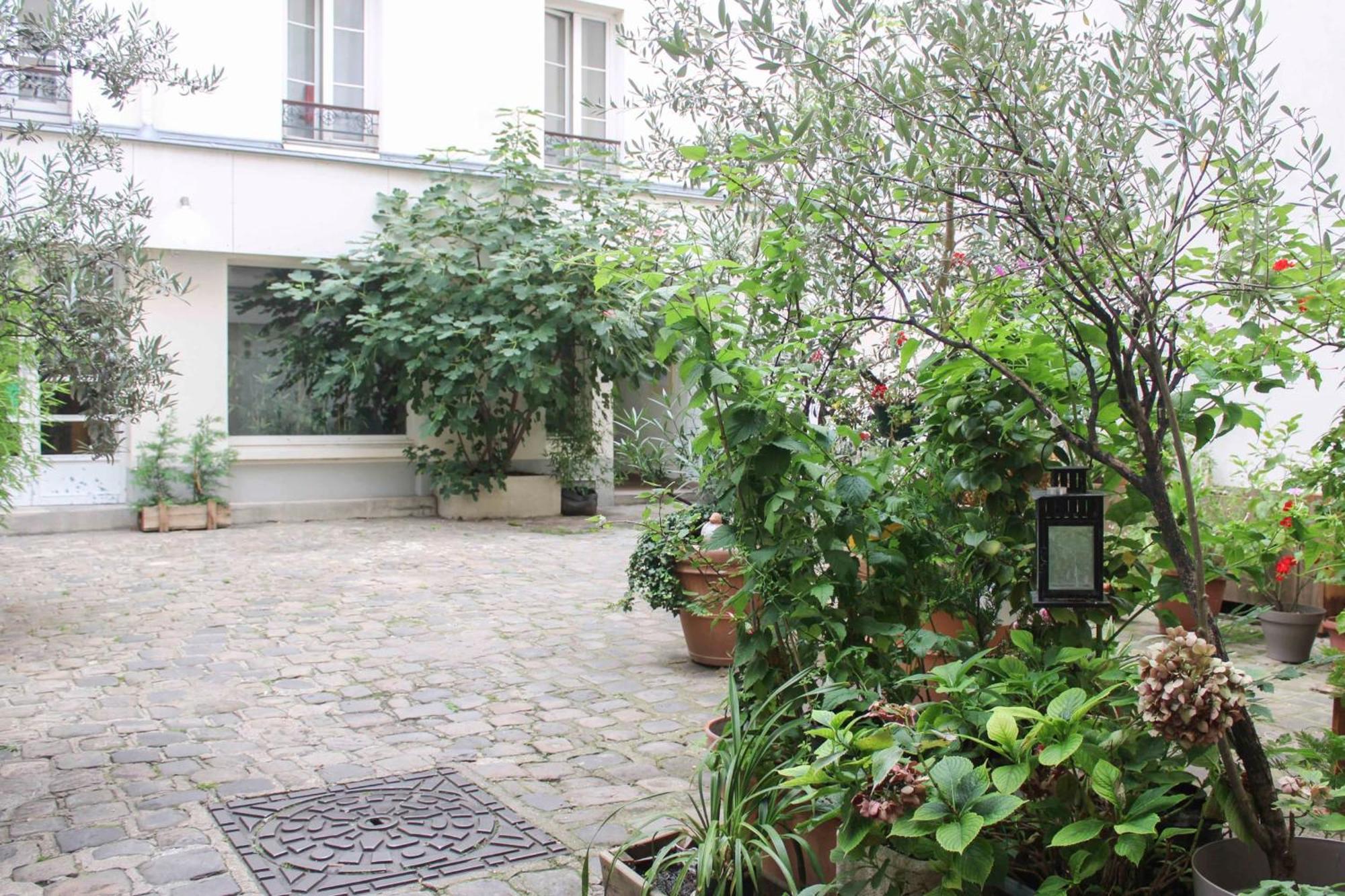 Comfortable Cocoon Close To Montmartre Paris Bagian luar foto